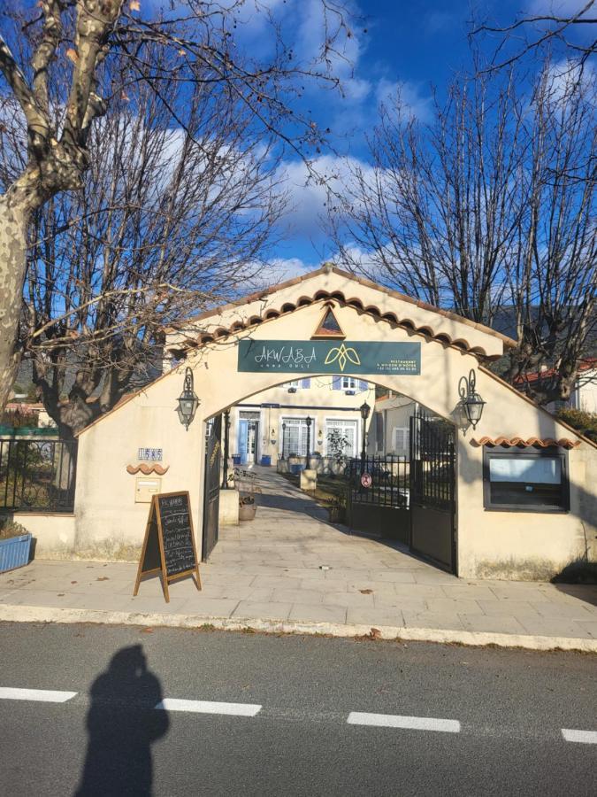 Hotel Akwaba Chez Ouli Levens Exterior foto